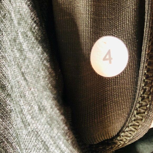 Lululemon Run For Gold Tank Heathered Gator Green - Picture 4 of 13